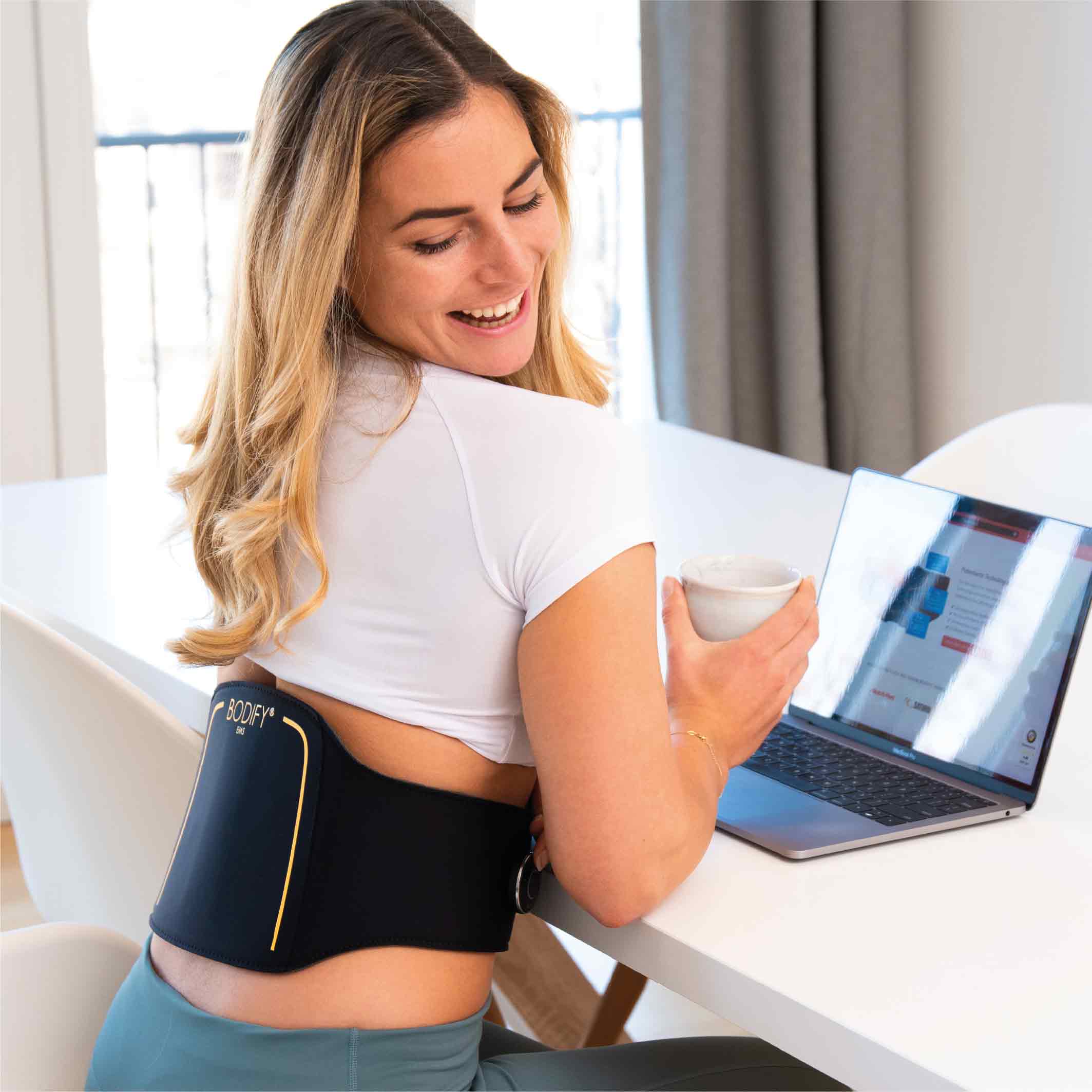 Bodify® EMS Rückentrainer Pro